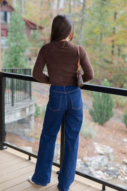 Fuzzy Cropped Sweater-Brown
